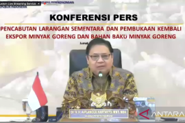 Ini alasan pemerintah cabut larangan ekspor minyak goreng