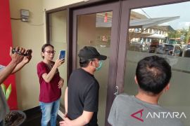 Praktik pengoplosan madu lebah terungkap, ternyata dijual hingga Jambi