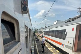 Stasiun KA Baturaja Sumsel tetap wajibkan penumpang gunakan masker