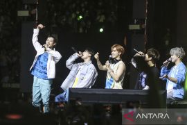 Penampilan NCT Dream pada Allo Bank Festival