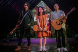 Suara Kayu gandeng Fiersa Besari untuk "Tak Perlu Ada Senja"