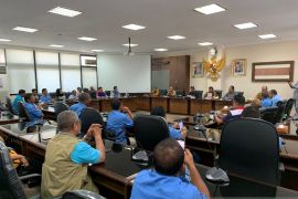 KSPSI minta Gubernur Sumbar sanksi pengusaha tak berikan hak pekerja