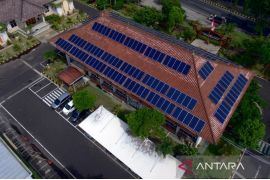 PLN kembangkan PLTS berkapasitas 400 kWp di Tol Bali Mandara