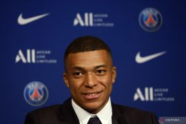 Kylian Mbappe akui bicara dengan Liverpool sebelum perpanjang kontrak di PSG