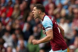 Everton rekrut James Tarkowski dari Burnley