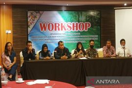 Warga Seruyan diedukasi tentang cara pengaduan konflik perkebunan