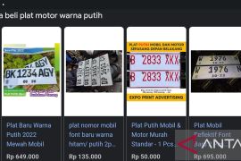 Korlantas ingatkan masyarakat tidak beli pelat nomor putih "online"