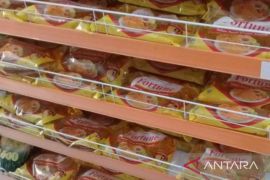 Disperindag Babel pastikan stok minyak goreng cukup