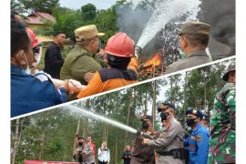 Bupati, Kapolres dan Kajari Tapsel berjibaku padamkan api, dua korban luka bakar dirawat