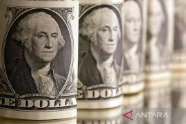 Dolar menguat  karena kekhawatiran inflasi menekan sentimen risiko