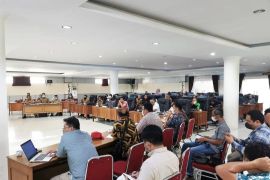 Dewan desak perusahaan Sintang penuhi tuntutan petani plasma