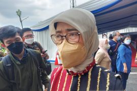 Tiga warga DKI Jakarta kontak dengan pasien pertama cacar monyet