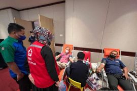 777 Kantong darah terkumpul oleh KDD Riau Kompleks