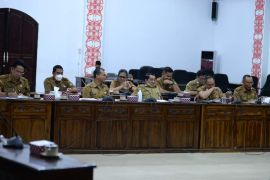 DPRD Ketapang tidak sependapat wacana penghapusan tenaga honorer dan kontrak