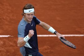 Rublev lolos ke delapan besar French Open setelah Sinner mundur