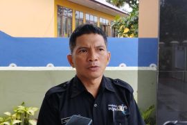 Janda-janda di Kabupaten Sinjai diberdayakan sebagai perajin di desa wisata Barania