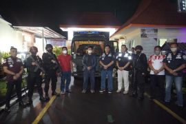 Sembilan napi risiko tinggi dari Jatim dipindahkan ke Nusakambangan