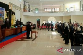 Wali Kota Baubau lantik 35 orang eselon IV ke dalam jabatan fungsional