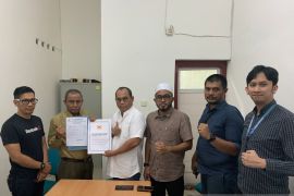 Putra Azwar Anas ambil formulir pendaftaran calon Ketum KONI Sumbar