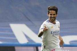 Terancam kehilangan Mkhitaryan, AS Roma coba datangkan Isco