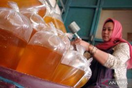 Pencabutan subsidi minyak curah belum sampai ke daerah