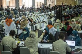 Keppres biaya haji hingga pembahasan persiapan pemilu