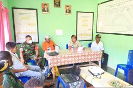 Babinsa Biak Utara dukung program pembangunan kampung binaan