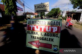 Jalur Kediri - Tulungagung Dialihkan