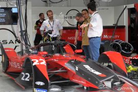 jelang Jakarta E-Prix, Rowland terdepan di latihan bebas pertama