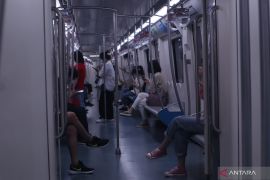 Integrasikan sistem transportasi-kesehatan, Beijing mencabut "lockdown"