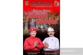 Bupati Karangasem imbau warga gunakan Bunga Kasna untuk Galungan-Kuningan