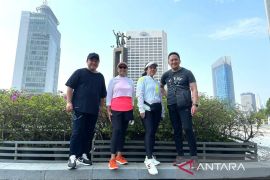 Erick Thohir dan Puan Maharani berolahraga di CFD Jakarta