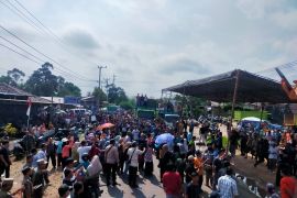 Pemkab dan DPRD Batanghari respon cepat tuntutan warga terkait operasional  truk batubara