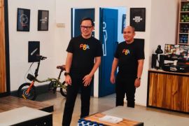 Ketua Apeksi "Wali Kota Bogor" puji sepeda lipat dan baju PGK