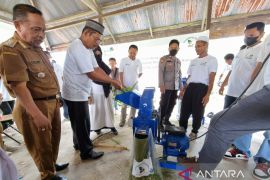 Mesin kompos listrik PLN tambah keuntungan petani di Kalsel