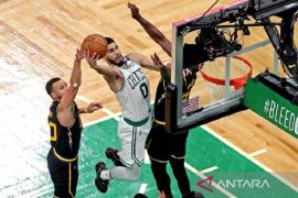 Final NBA 2022: Boston Celtics kalahkan Golden State Warriors 116-100 Page 2 Small