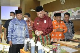 32 perempuan ikuti pelatihan bordir