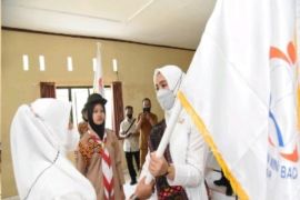 Rosalina Dolly Pasaribu kukuhkan PD GMPB tiga zona se Tapsel