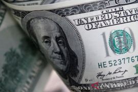 Dolar tergelincir sebagai imbal AS mundur di tengah risiko resesi