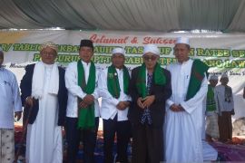 Pauzan Hamidy dilantik sebagai Wali Nangroe MPTT - I Palas