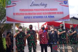 Wabup Sujiwo minta masyarakat Kubu Raya gotong royong perbaiki jalan