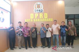 DPRD Banjarbaru terima kunjungan DPRD Mojokerto