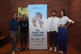 Cerita artis Anya Geraldine pernah merasa "bucin"