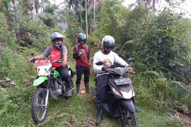 Cagar Alam Maninjau  selimut khas danau vulkanik di Agam