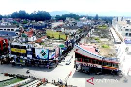 Rencana pembangunan Awning Pasar Atas Bukittinggi, pedagang tetap tidak setuju