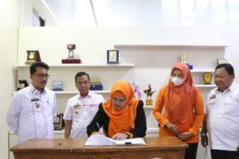 Pemkab Lamsel lakukan kerja sama dengan PT Pos Indonesia