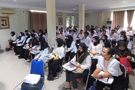 Diskumperindag Provinsi Gorontalo dan BDI Makassar gelar pelatihan barista