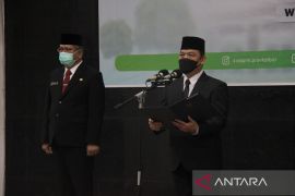 Norsan lantik 68 pejabat administrator - pengawas di lingkungan Pemprov Kalbar