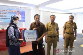 Pemkot Banjarmasin salurkan program BAHUMA bagi UMKM