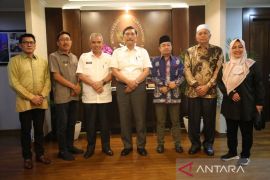 Bupati Kampar temui Luhut di Jakarta, ini agendanya